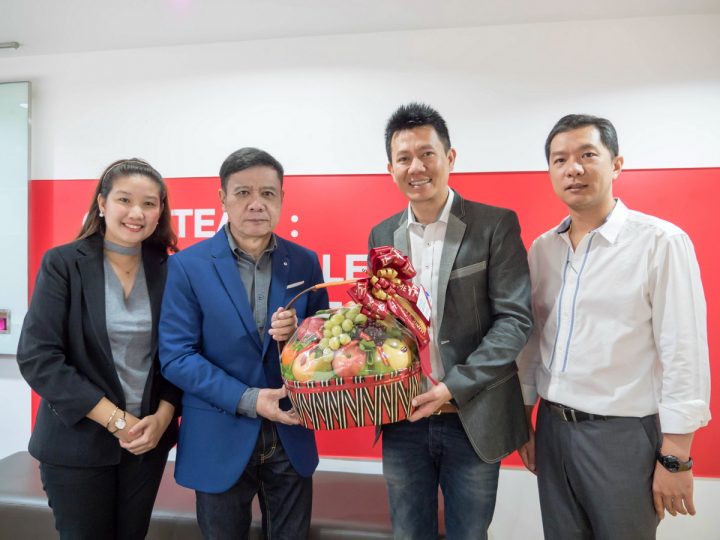เข้าพบคุณไตรลุจน์  นวะมะรัตน นายกสมาคมมีเดียเอเยนซี่และธุรกิจสื่อแห่งประเทศไทย เพื่อเยี่ยมคาราวะและอวยพรปีใหม่ 2561